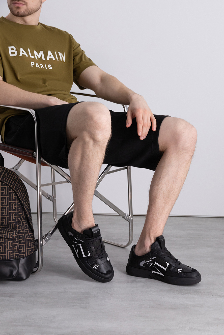 Valentino сникеры из кожи мужские черные 176513 — Мужские