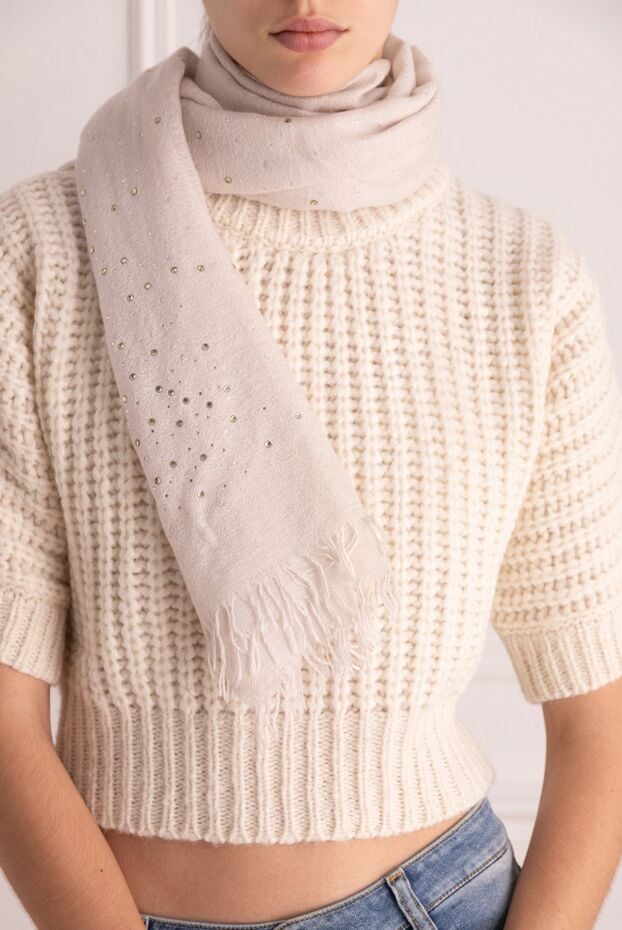 Casheart white women's scarf with decorative stones and fringe 136821 - photo 2