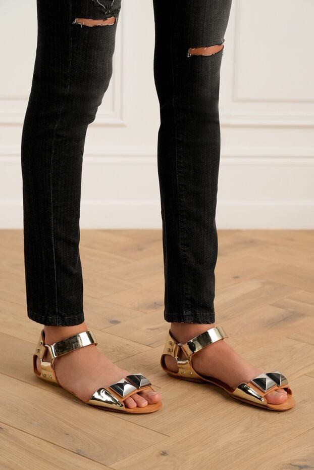 Giambattista Valli женские сандалии из кожи желтые женские купить с ценами и фото 145108 - фото 2