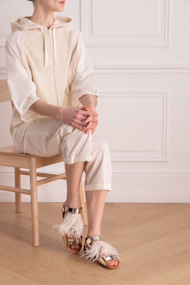 Giambattista Valli жіночі сандалі зі шкіри жовті жіночі купити фото з цінами 145111 - фото 2