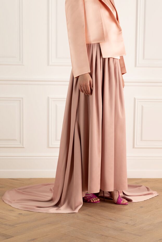 Fleur de Paris floor-length skirt in flowing satin with soft pleats and a pink train 145378 - photo 3