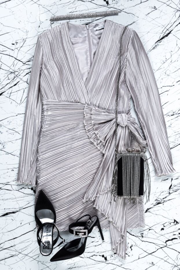 Givenchy beige dress with glossy texture and shaped trim along the hip line 147250 - photo 2