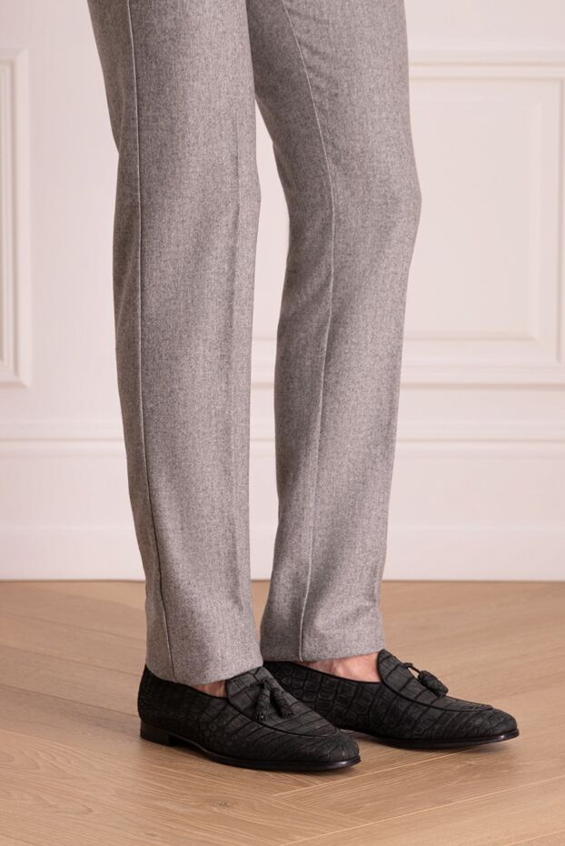 Men's crocodile leather loafers with tassels black - photo 2