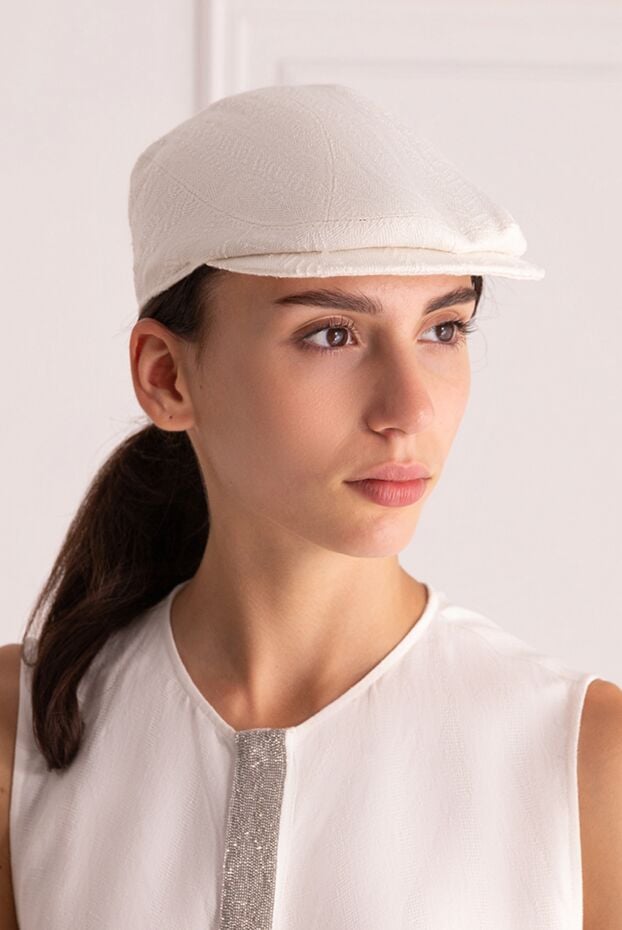 White women's flat cap with sewn beads - photo 2