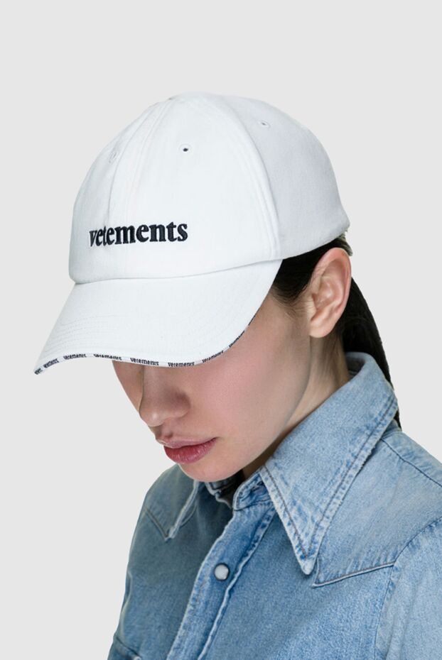 Vetements white women's cap made of cotton with logo 150840 - photo 3