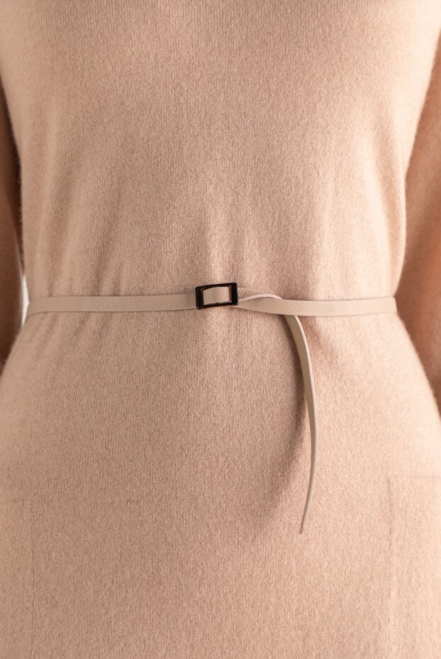 D.Exterior women's narrow white belt with metal insert 151791 - photo 2