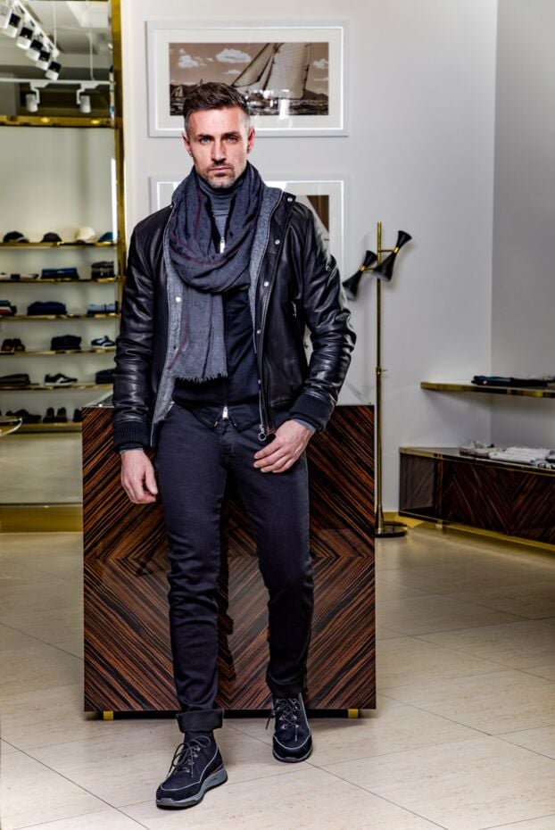 Mens black insulated leather bomber jacket - photo 2