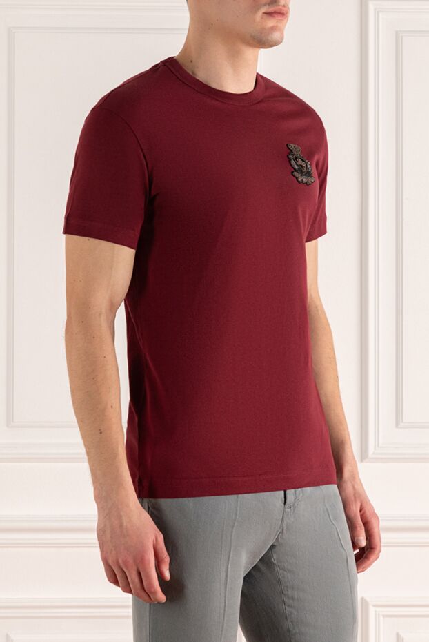 Dolce & Gabbana stylish men's burgundy t-shirt with an accent emblem on the chest 155325 - photo 3