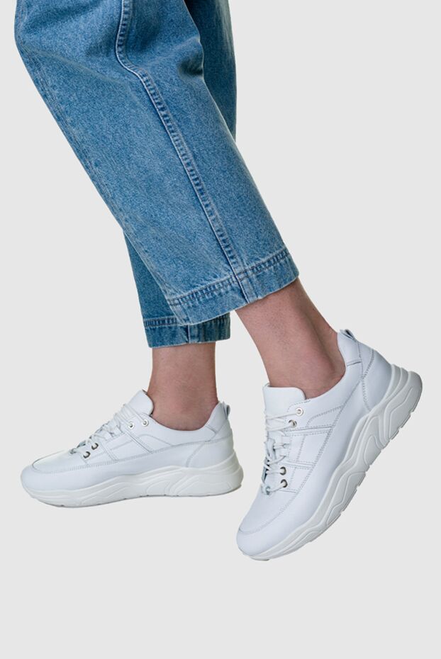 Doucal`s жіночі кросівки зі шкіри білі жіночі купити фото з цінами 156202 - фото 2