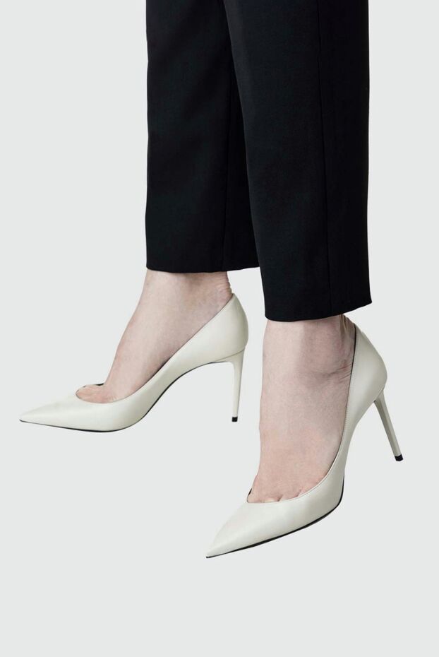 Saint Laurent женские туфли из кожи белые женские купить с ценами и фото 157290 - фото 2