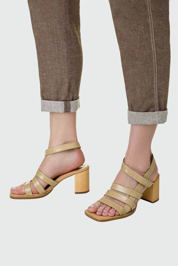 Paloma Barcelo women's beige leather sandals with square toe 159378 - photo 3