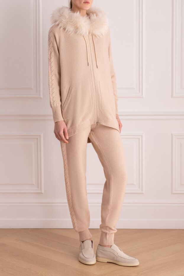 Panicale women's beige suit made of wool, silk and cashmere with fur trim on the hood 160516 - photo 3