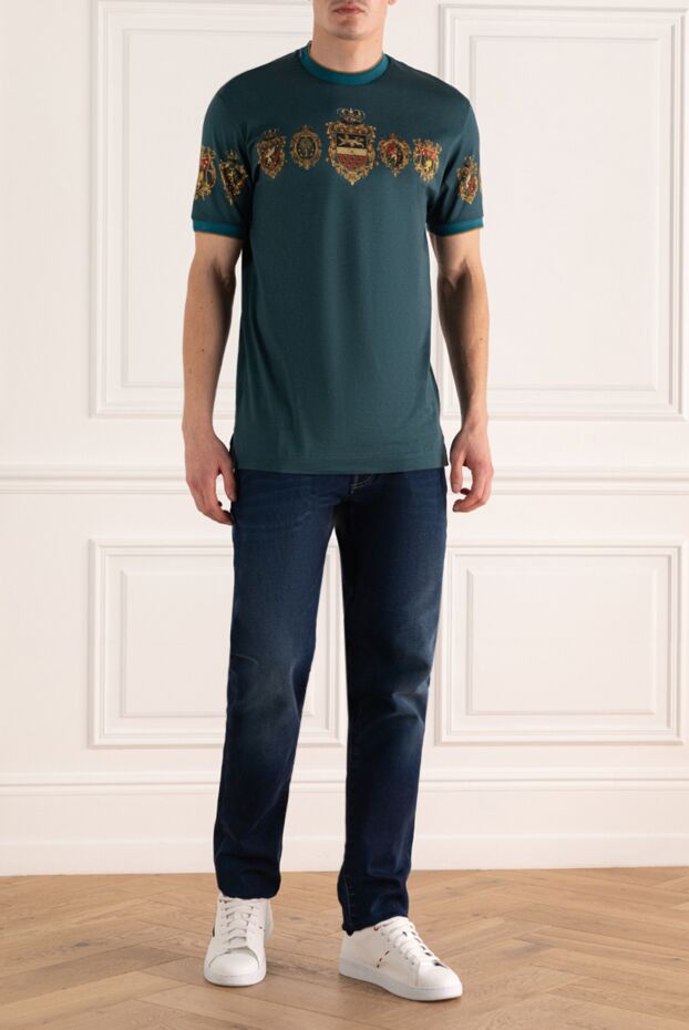 Dolce & Gabbana men's turquoise t-shirt with a baroque print and heraldic medallions (markdown) 195471 - photo 3