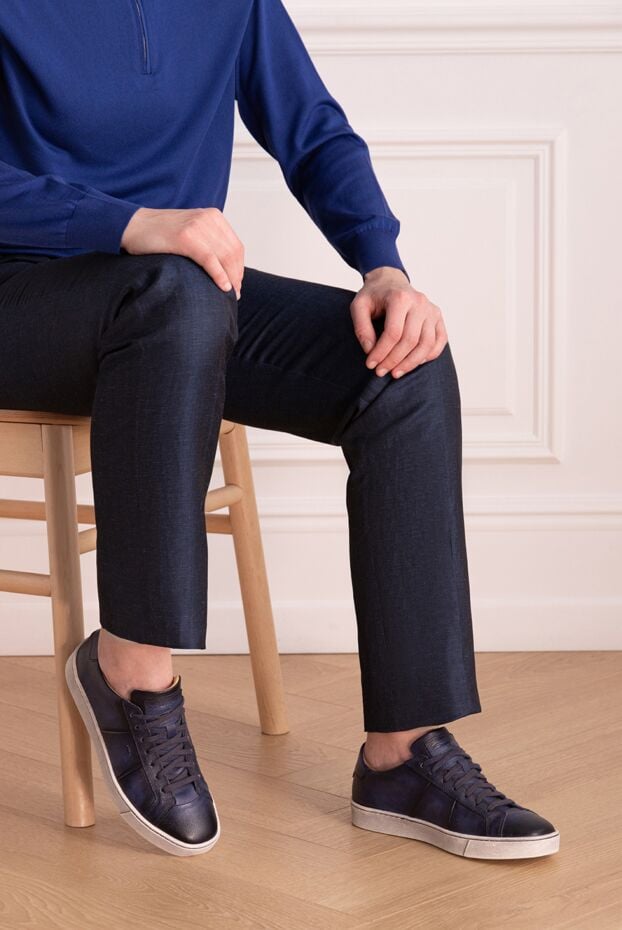 Santoni dark blue leather sneakers with grained texture and light sole 161956 - photo 2
