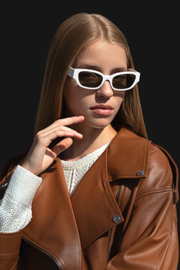 Linda Farrow white women's glasses with a replaceable brooch with crystals 161990 - photo 2