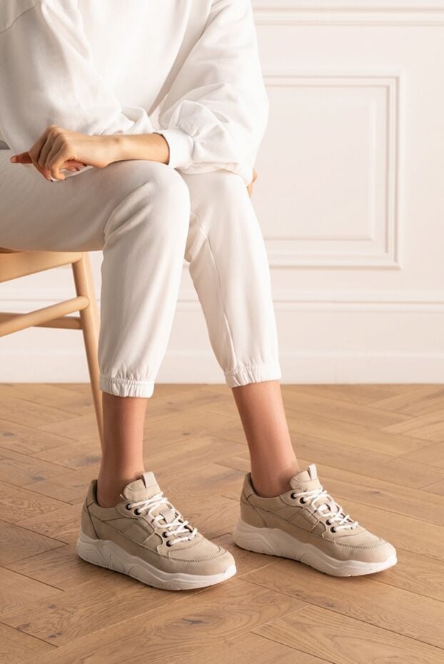 Doucal`s women's beige stitched sneakers with white laces 163148 - photo 2