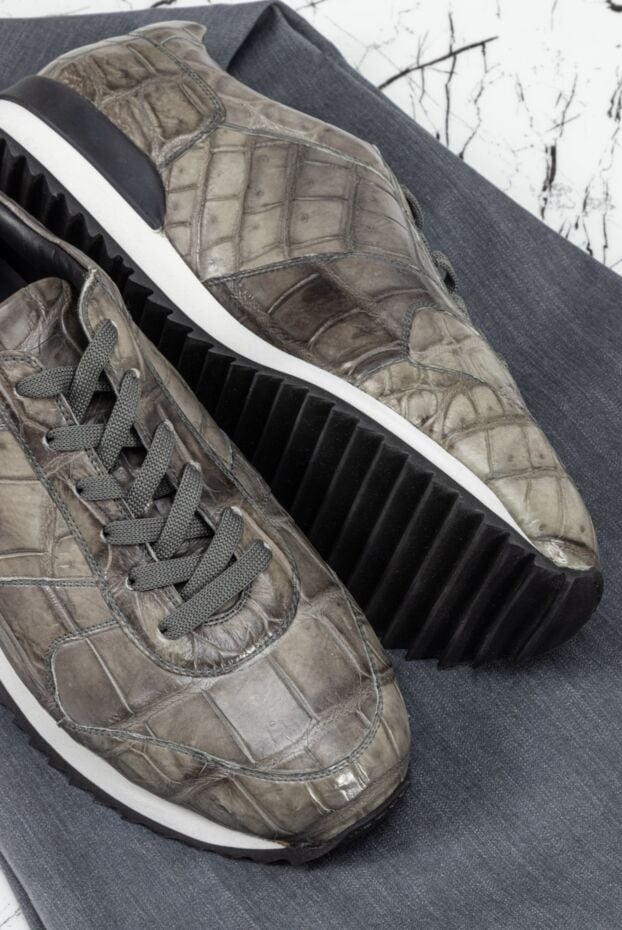 Cesare di Napoli grey olive crocodile leather sneakers with serrated sole 164457 - photo 2