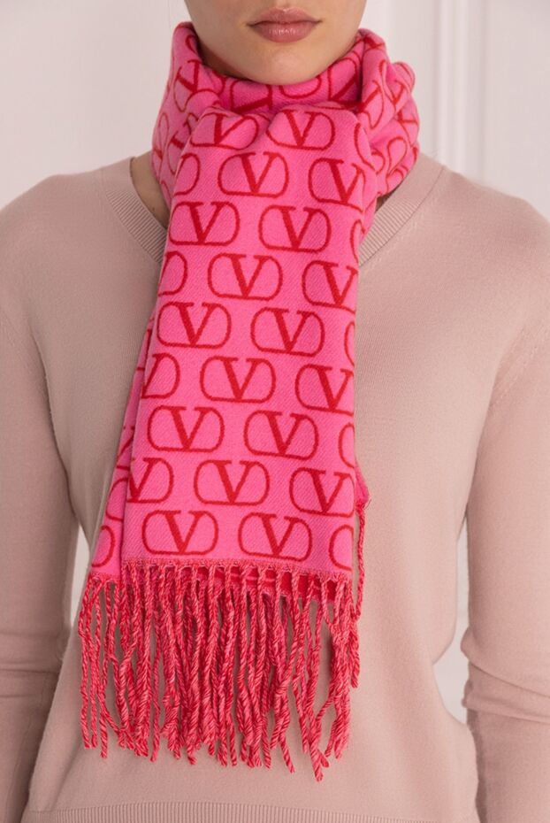 Valentino женские шарф из шерсти и кашемира красный женский купить с ценами и фото 168159 - фото 2