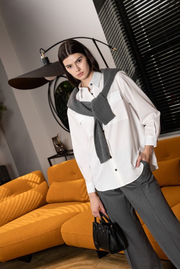 Peserico white straight cut blouse with contrasting fastening and turn-down collar 168665 - photo 2