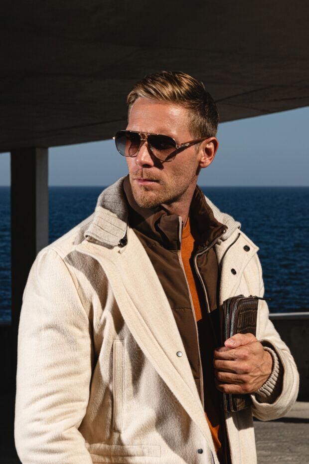 Kiton men's down jacket made of wool, silk, cashmere and elastane beige 171826 - photo 2