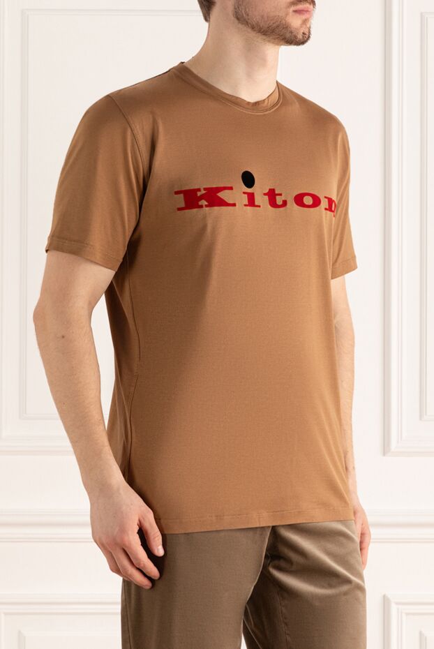 Kiton футболка коричневого кольору із фірмовим оксамитовим логотипом 172688 - фото 3