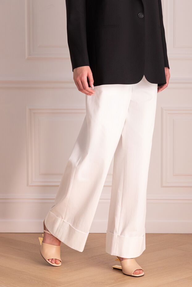 P.A.R.O.S.H. pants for women white with gilded buttons with logo 174406 - photo 3