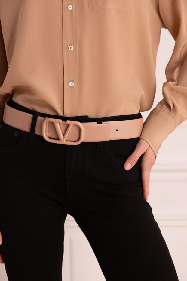 Valentino beige leather belt with tone-on-tone logo buckle women's 175296 - photo 2
