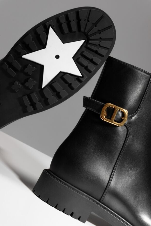 Dior women's leather boots black with gold buckle cd 176330 - photo 2