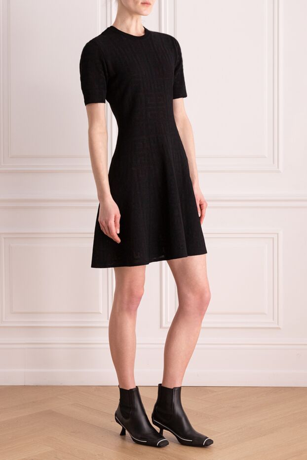 Givenchy women's black knit dress with a flared skirt 176461 - photo 3
