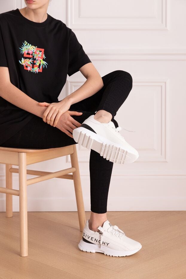 Givenchy white leather sneakers with a large brand logo 178357 - photo 2