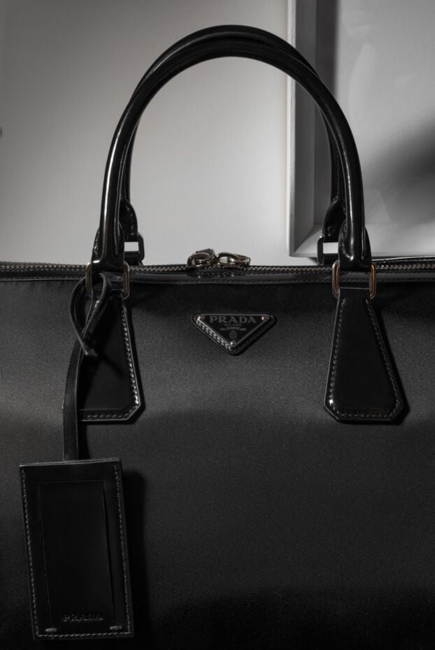 Black polyamide men's travel bag - photo 2