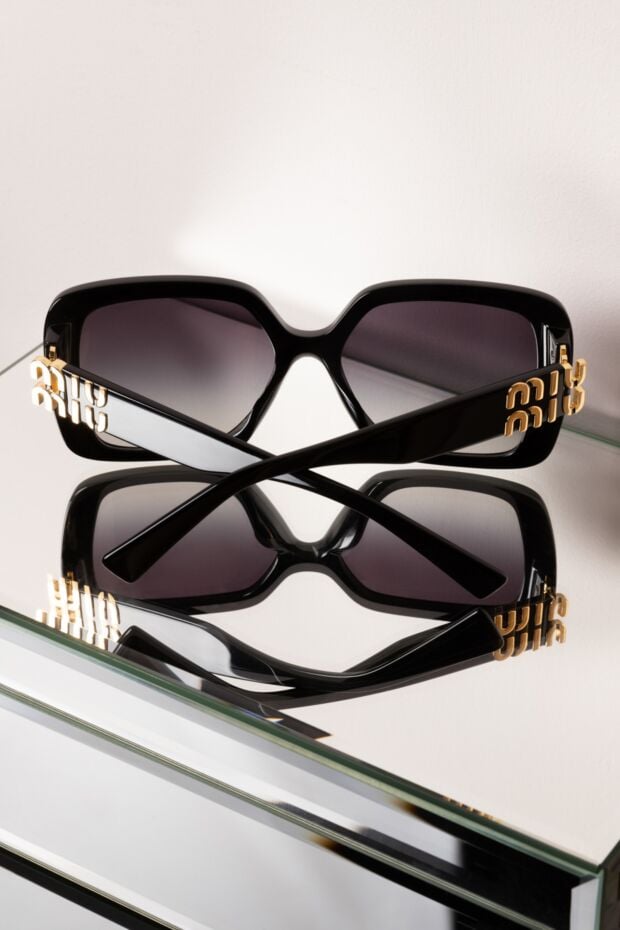 Miu Miu women's rectangular sunglasses, black with gold accents 178795 - photo 2