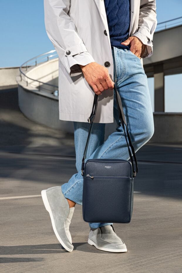 Serapian blue men's shoulder bag made of genuine leather 179129 - photo 2