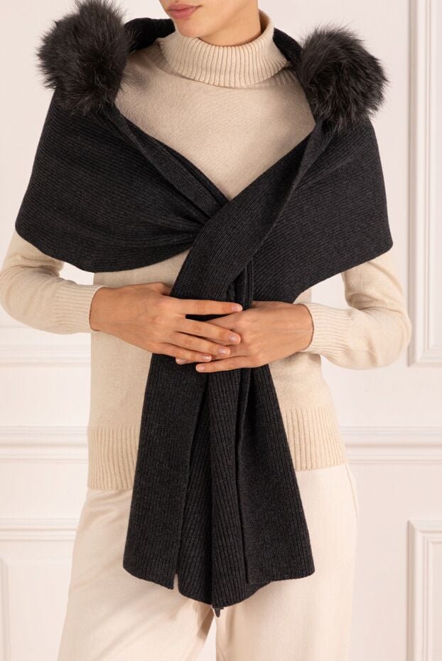 Moorer cashmere stole with tie and fur 180291 - photo 2