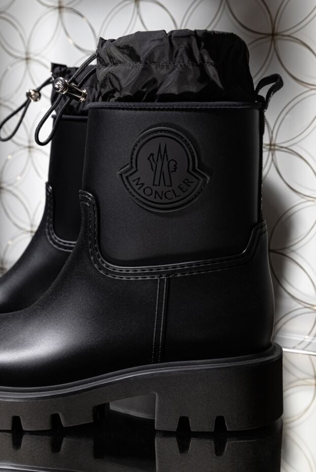 Moncler women's rubber boots black with embossed soles 180582 - photo 2
