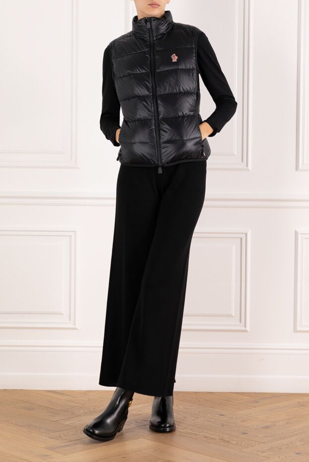 Moncler women's warm vest with a zipper in black color 184939 - photo 2