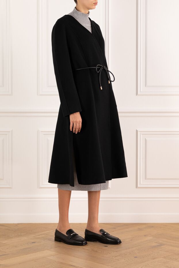 Fleur de Paris cashmere coat with a v-neck on a drawstring for women black 185028 - photo 3