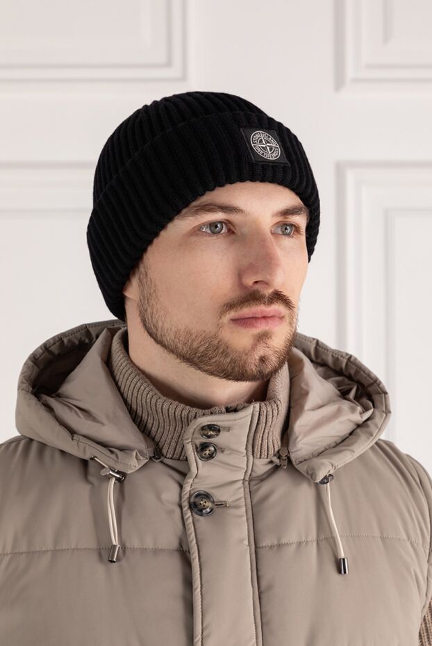 Stone Island чоловіча чорна в'язана шапка з вовни з відворотом та логотипом 185070 - фото 3