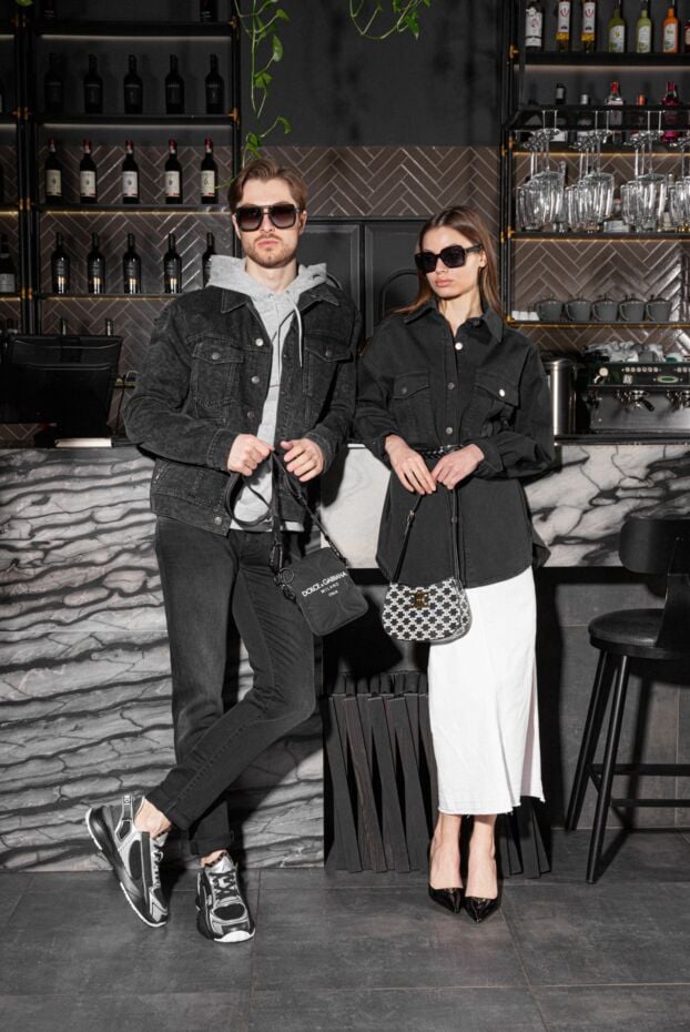 Fendi men's black mesh sneakers with zipper 185402 - photo 2