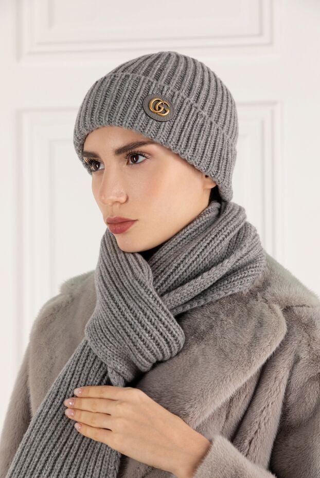 Loro Piana woman white cashmere women's hat with fur pompom and textured knitting 156788 - photo 2