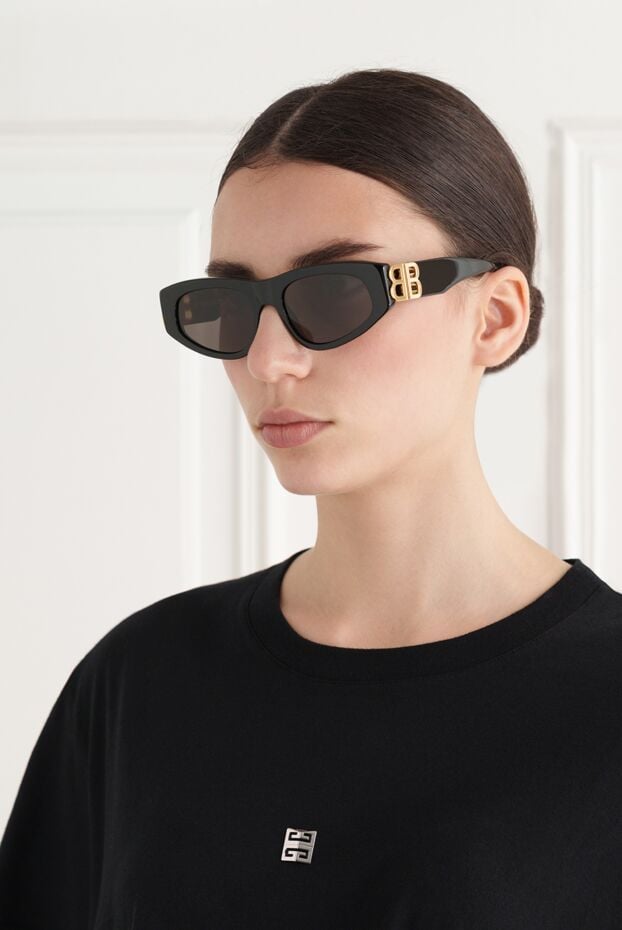 Balenciaga women's black sunglasses with tinted lenses 187000 - photo 2
