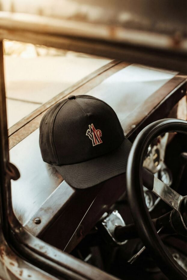 Moncler men's black gabardine baseball cap with logo 187359 - photo 2