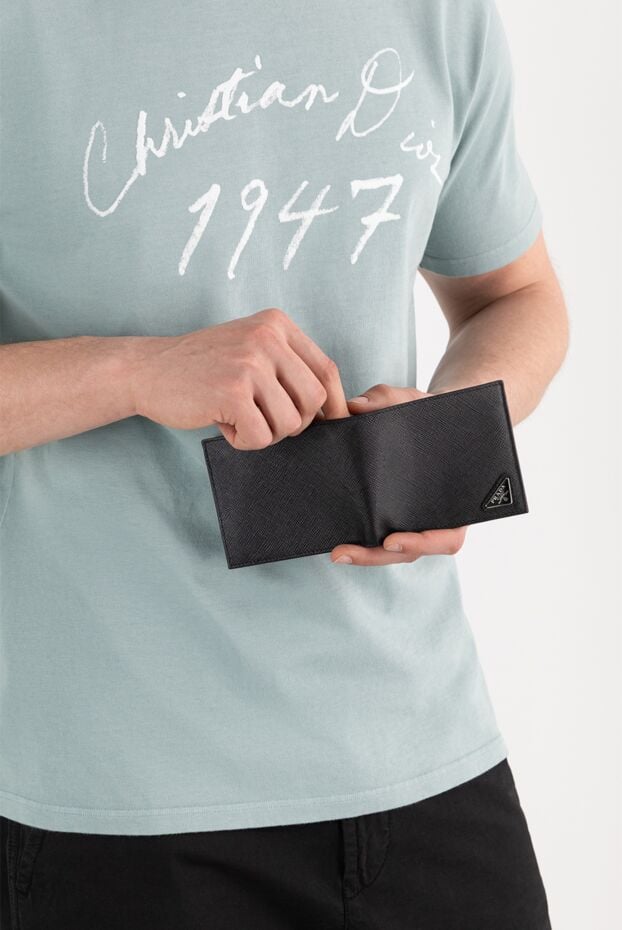 Prada short saffiano leather folding wallet black men's 187462 - photo 2