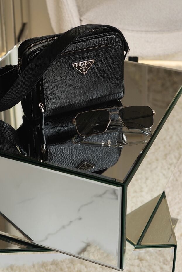 Prada messenger bag with enamel logo in saffiano leather 187464 - photo 2
