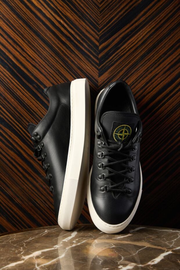 Stone Island men's black leather sneakers with logo 187552 - photo 2