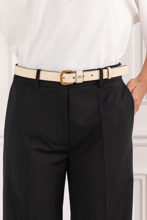 Valentino cream leather belt with buckle and miniature gold logo 190153 - photo 2