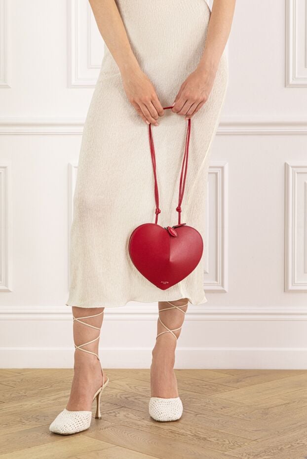 Alaia сумка в форме сердца le coeur из телячьей кожи женская красная 190160 - фото 2