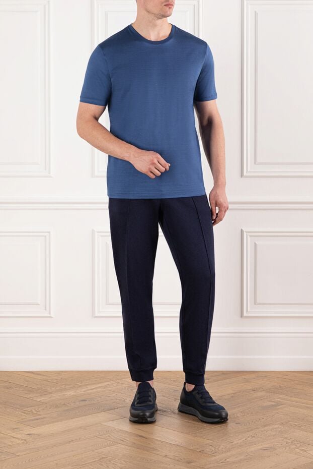 A simple men's T-shirt in deep blue with a straight cut (markdown) - photo 2