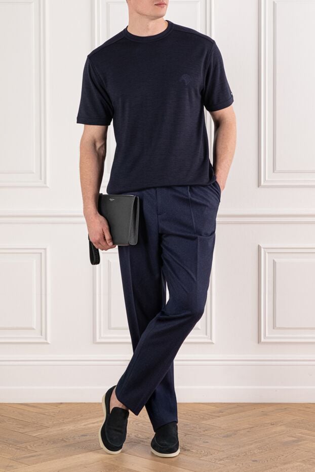 Dark blue T-shirt with embroidery on the chest - photo 2