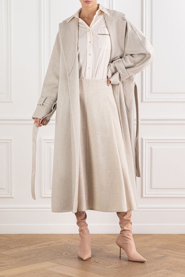 Beige cashmere coat with wide lapels and a belt - photo 2